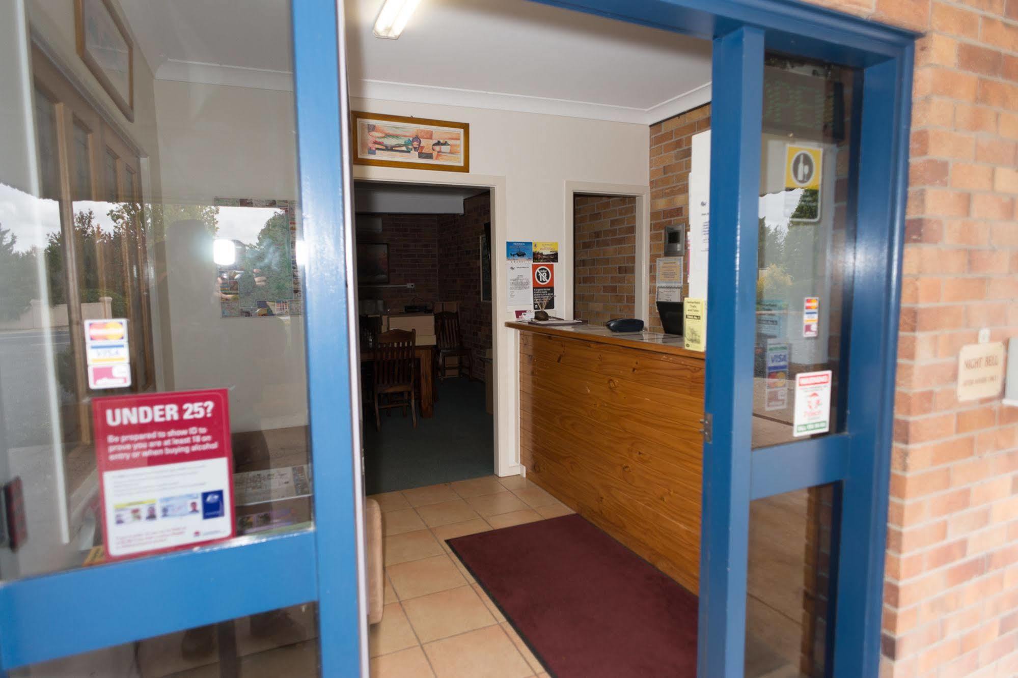 Tally Ho Motor Inn Tenterfield Eksteriør bilde